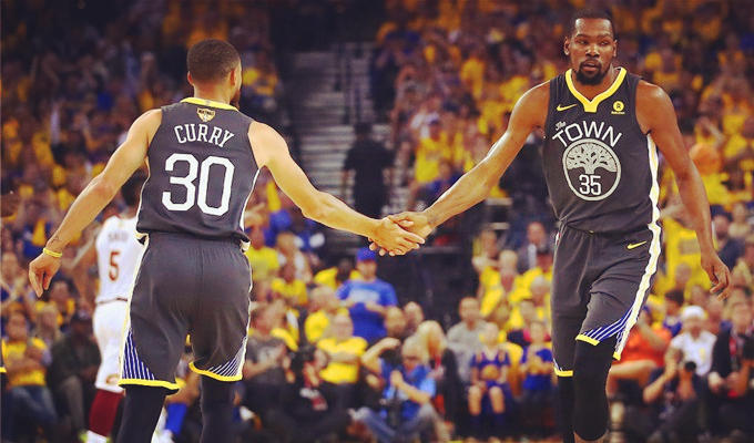 国米半场0-0利物浦，双方互交白卷（国际米兰与利物浦半场战成0-0，僵局未破）