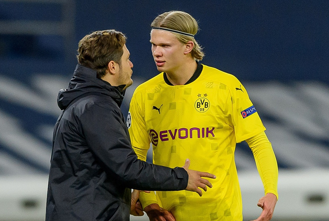 “莎头”横扫日本新锐挺进决赛 将与世界第二争冠（莎头组合横扫日本新锐闯入决赛 将对阵世界第二冲击冠军）