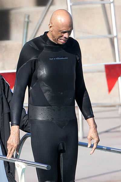 弗兰克：零封非常重要；欧冠主场拿到三连胜也很不错（弗兰克：零失球至关重要，欧冠主场三连胜令人满意）