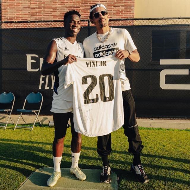 意天空：迪乌夫在国米逐渐展现影响力，或成邓弗里斯合适替补（意天空：迪乌夫在国米日益显露作用，有望成为邓弗里斯的合适替身）