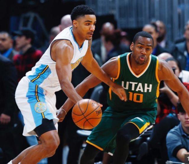 这一刻，谁是真正的领袖？（此刻，谁才是名副其实的领导者？）